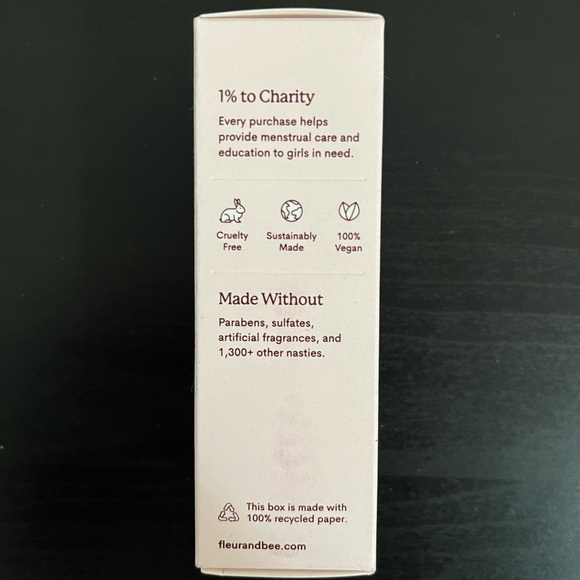 Fleur & Bee Vitamin C Serum - Picture 5 of 6